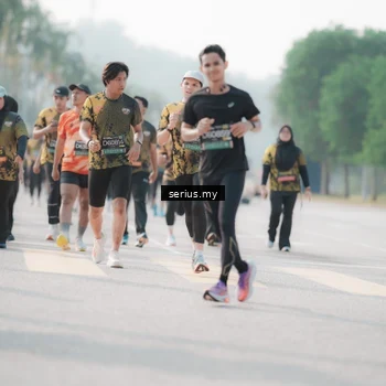Runner Photo 6413051