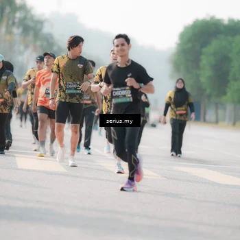 Runner Photo 6413056