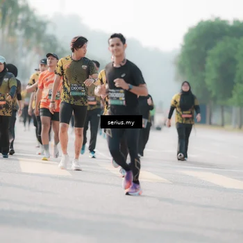 Runner Photo 6413065