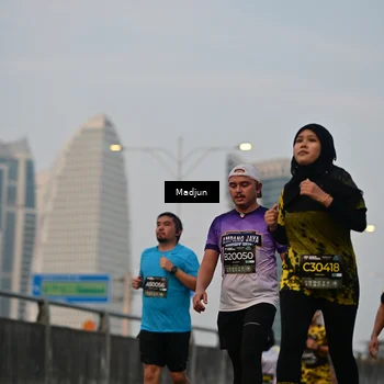 Runner Photo 6413075