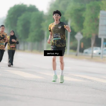 Runner Photo 6413080