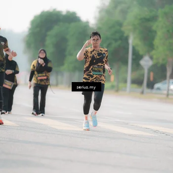 Runner Photo 6413109