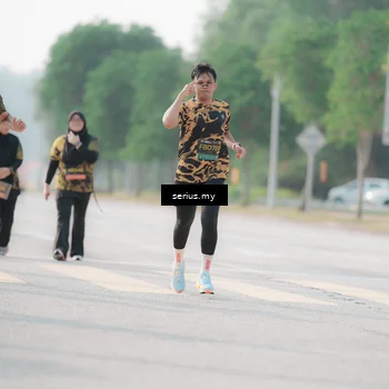 Runner Photo 6413112