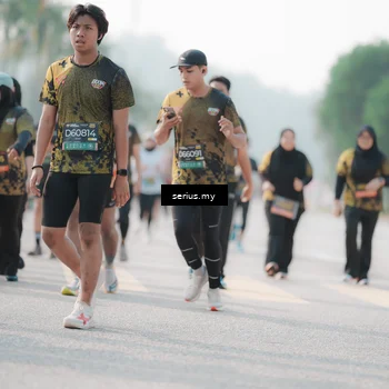 Runner Photo 6413114