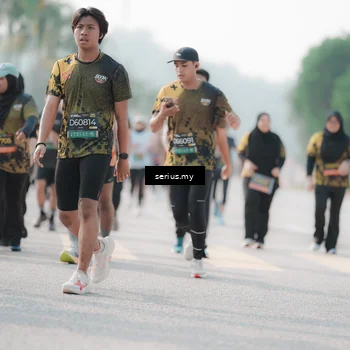 Runner Photo 6413124