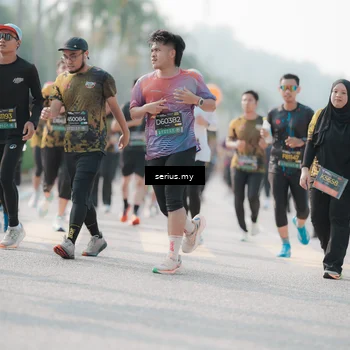 Runner Photo 6413196