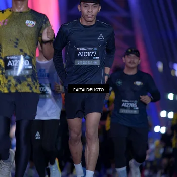 Runner Photo 6413282