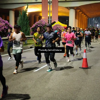Runner Photo 6413283