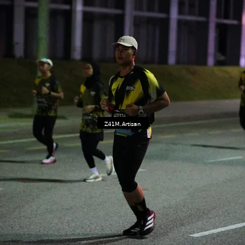Runner Photo 6413415