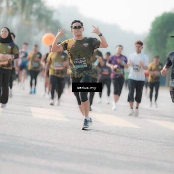 Runner Photo 6413421
