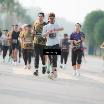 Runner Photo 6413444