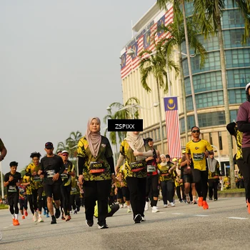 Runner Photo 6413448