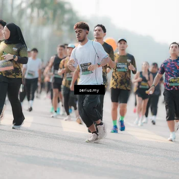 Runner Photo 6413453