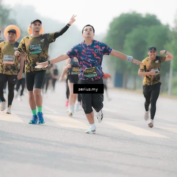 Runner Photo 6413470