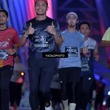 Runner Photo 6413473