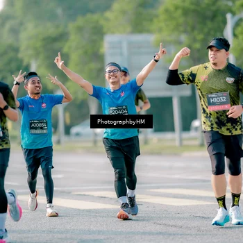 Runner Photo 6413480