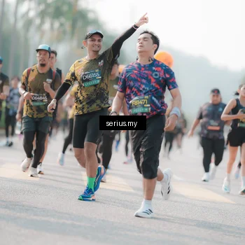 Runner Photo 6413489