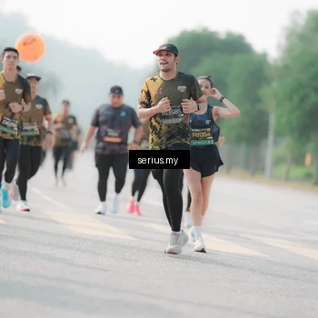 Runner Photo 6413498