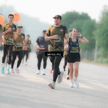 Runner Photo 6413502