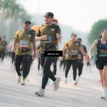 Runner Photo 6413512