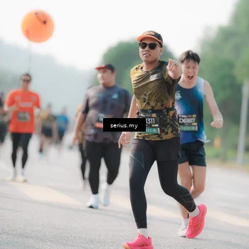 Runner Photo 6413574