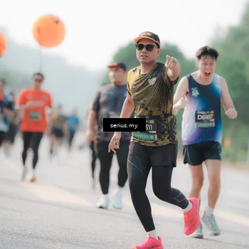 Runner Photo 6413576