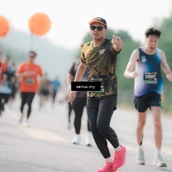 Runner Photo 6413580