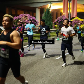 Runner Photo 6413682