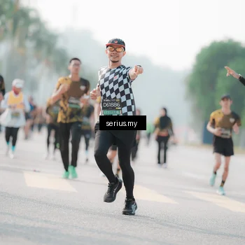 Runner Photo 6413717