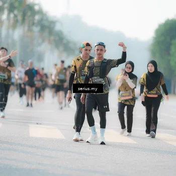 Runner Photo 6413753