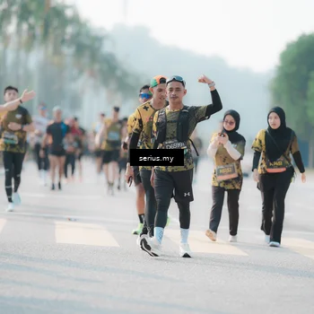 Runner Photo 6413755