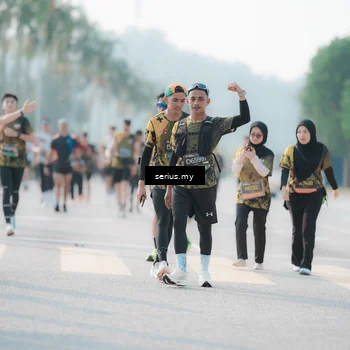 Runner Photo 6413756