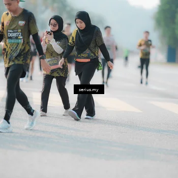 Runner Photo 6413791