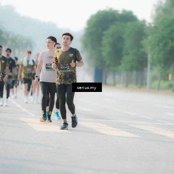 Runner Photo 6413796
