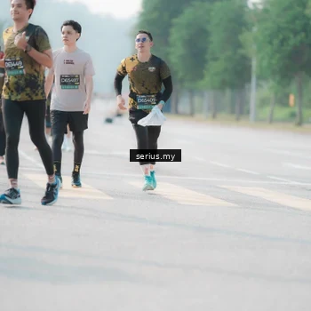 Runner Photo 6413816