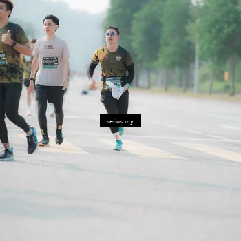 Runner Photo 6413823