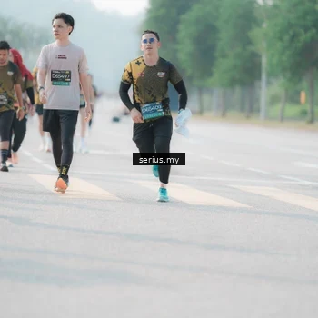 Runner Photo 6413832