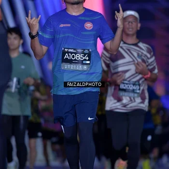 Runner Photo 6413836