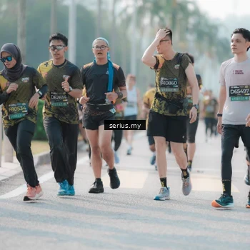 Runner Photo 6413847