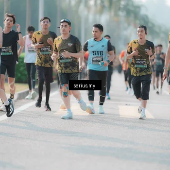 Runner Photo 6413876