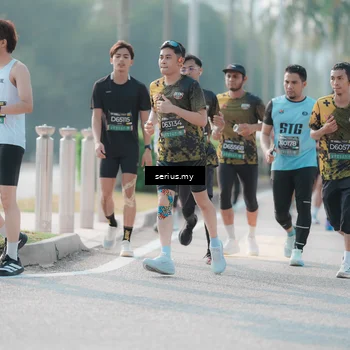 Runner Photo 6413887