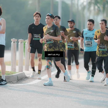 Runner Photo 6413901