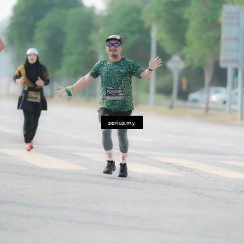 Runner Photo 6413914