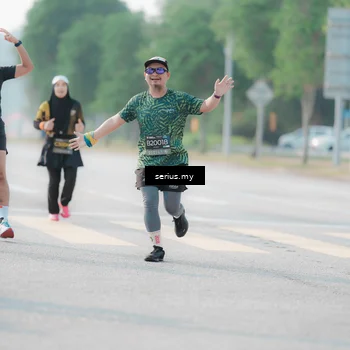 Runner Photo 6413925