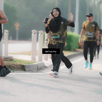 Runner Photo 6414026