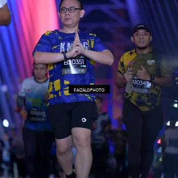 Runner Photo 6414046