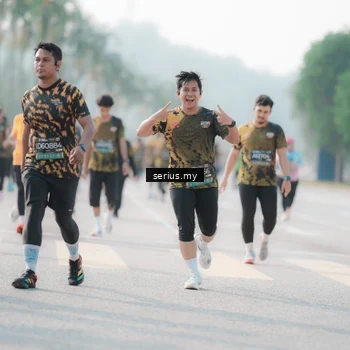 Runner Photo 6414119