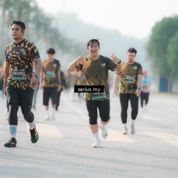 Runner Photo 6414123