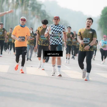 Runner Photo 6414159