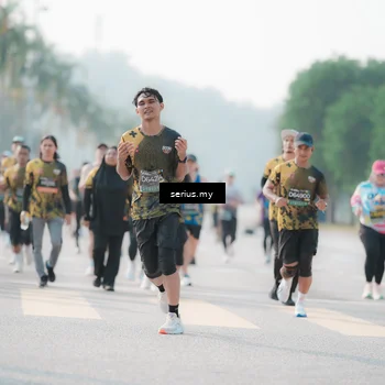 Runner Photo 6414224